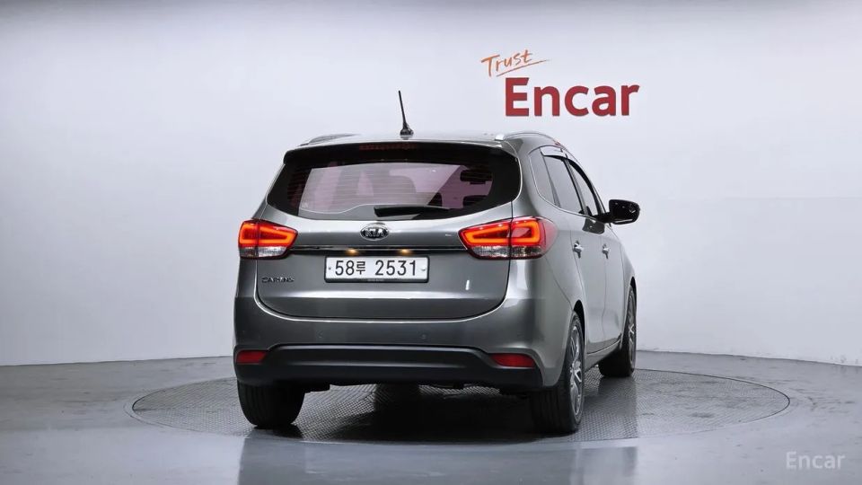 Kia Carens