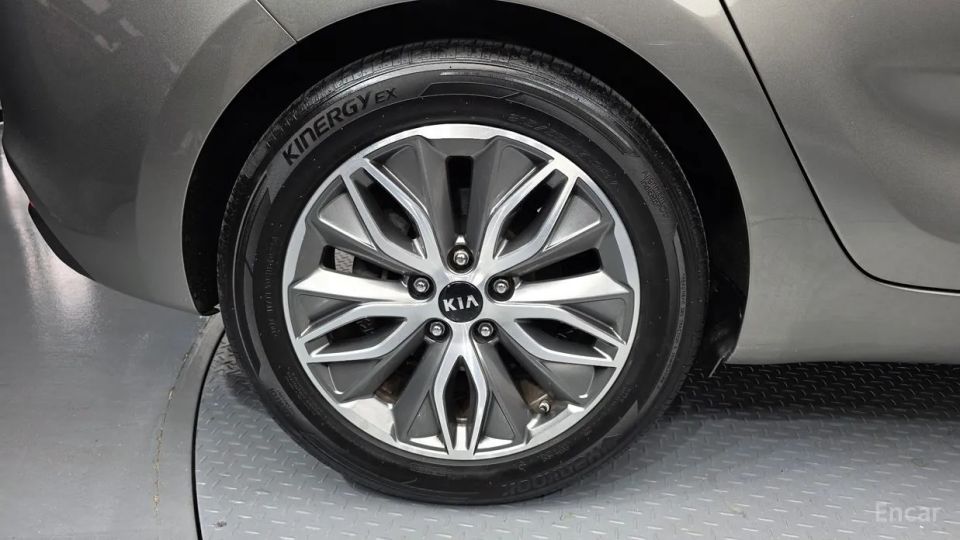 Kia Carens