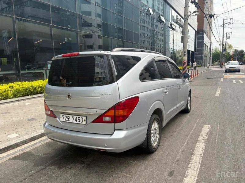 KG_Mobility_Ssangyong Rodius