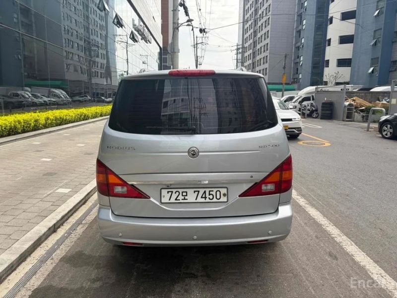 KG_Mobility_Ssangyong Rodius