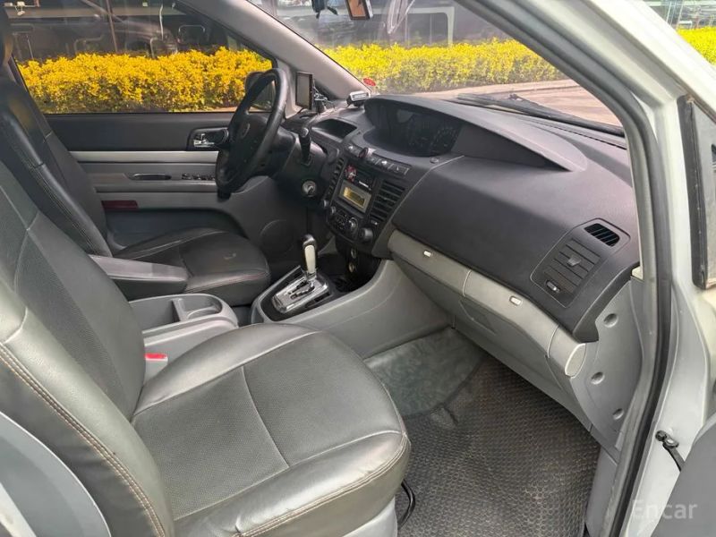 KG_Mobility_Ssangyong Rodius
