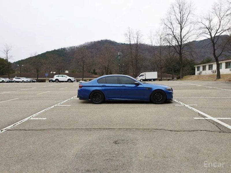 BMW M5