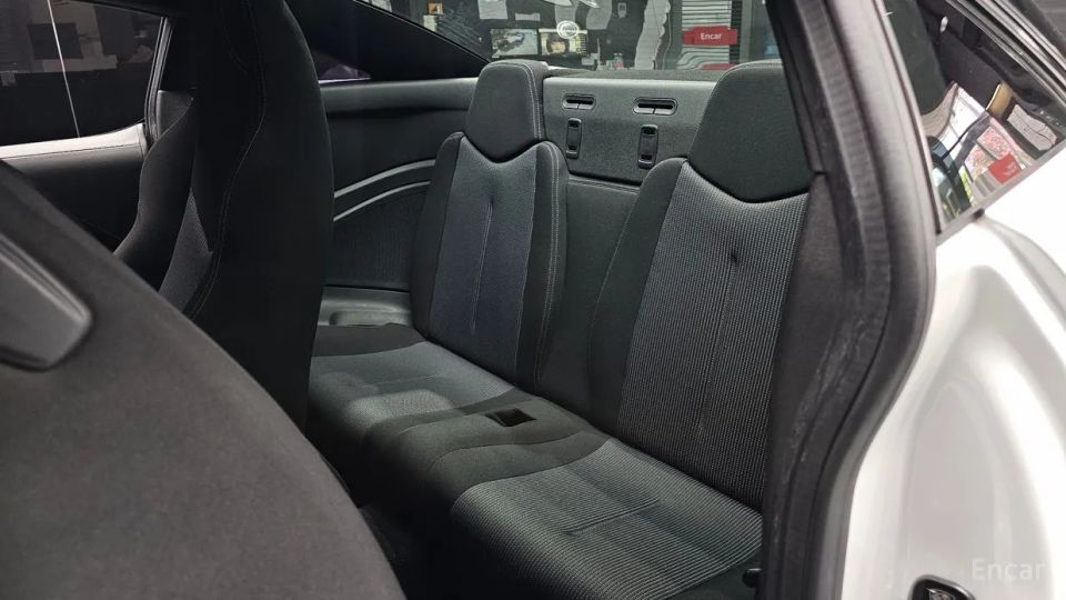 Peugeot RCZ