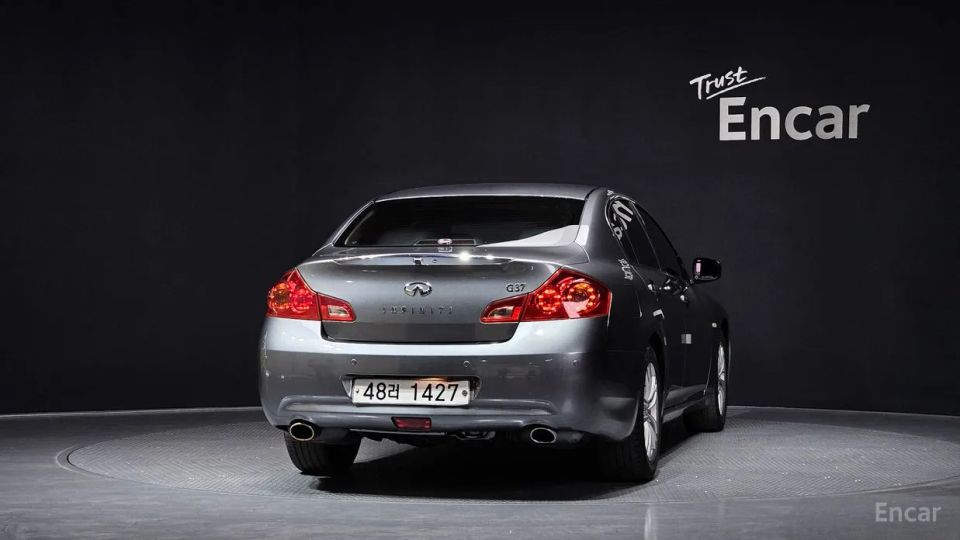 Infiniti G