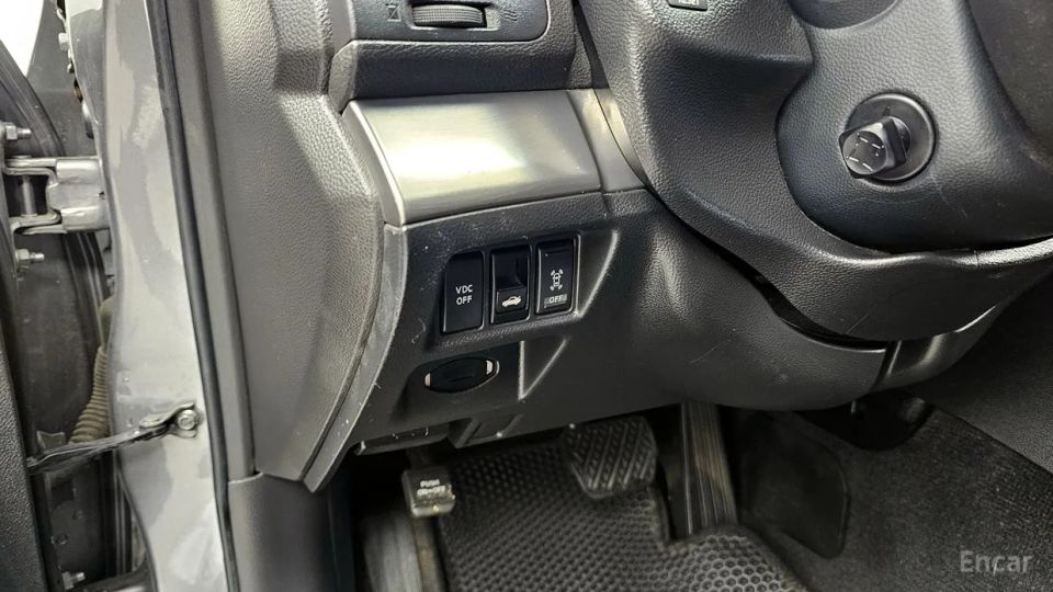 Infiniti G