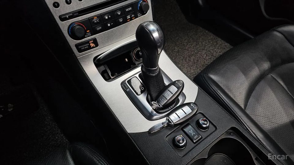 Infiniti G