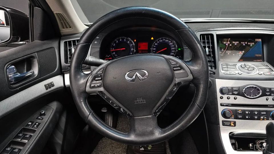 Infiniti G