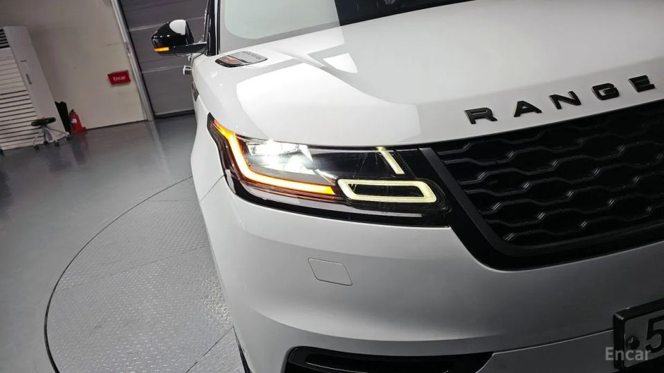 Land Rover Range Rover Velar