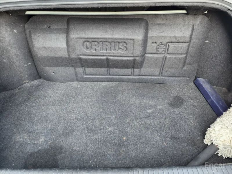 Kia OPIRUS