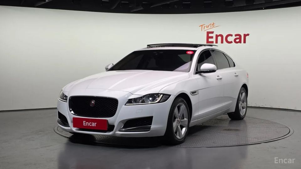Jaguar xf