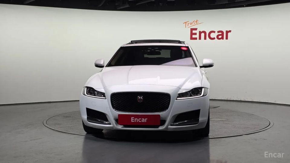 Jaguar xf