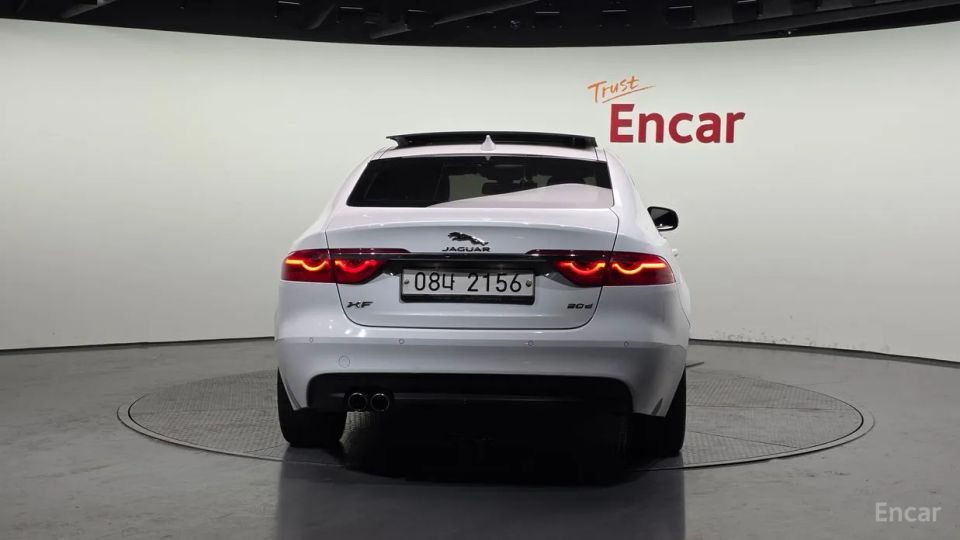 Jaguar xf