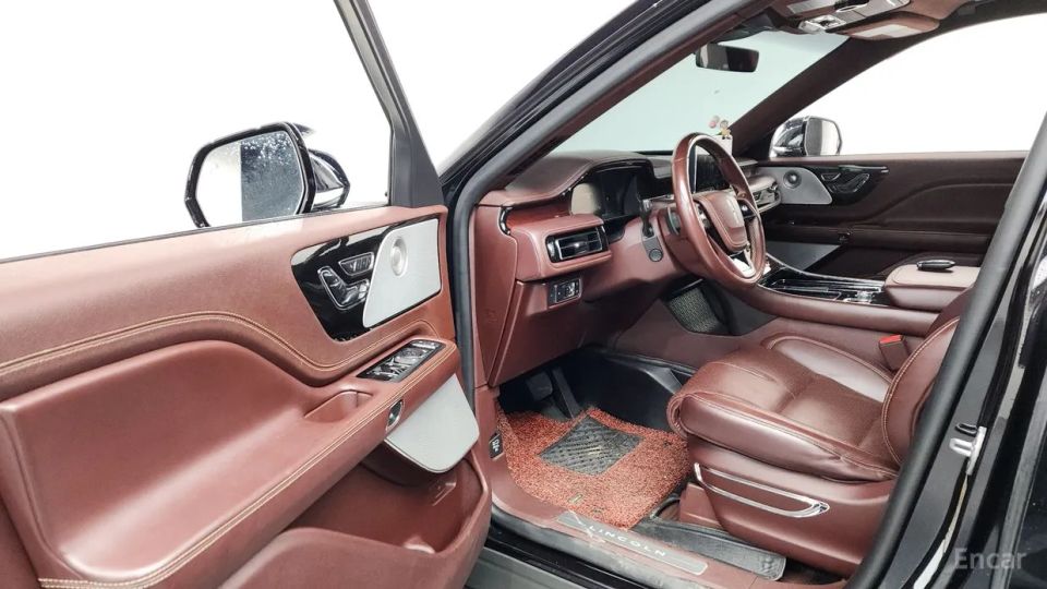 Lincoln Aviator