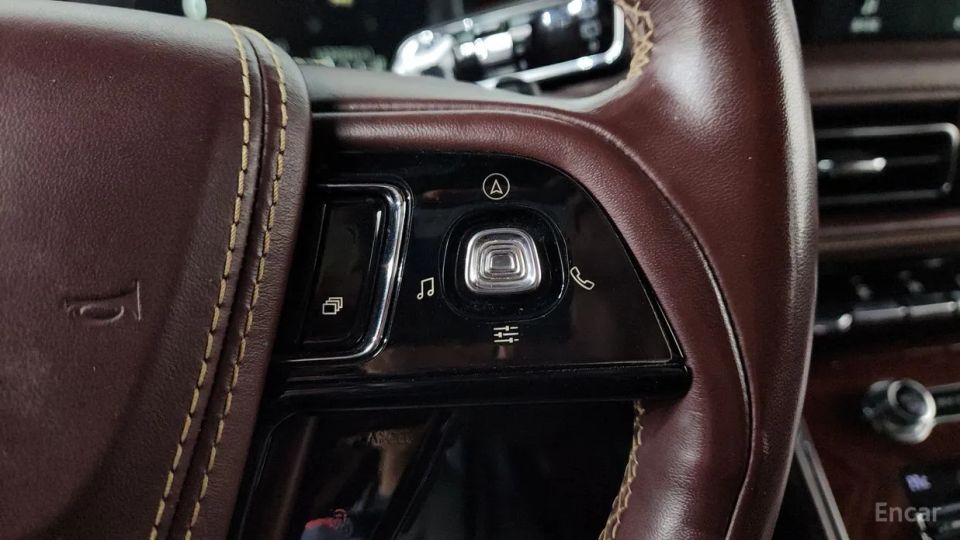 Lincoln Aviator
