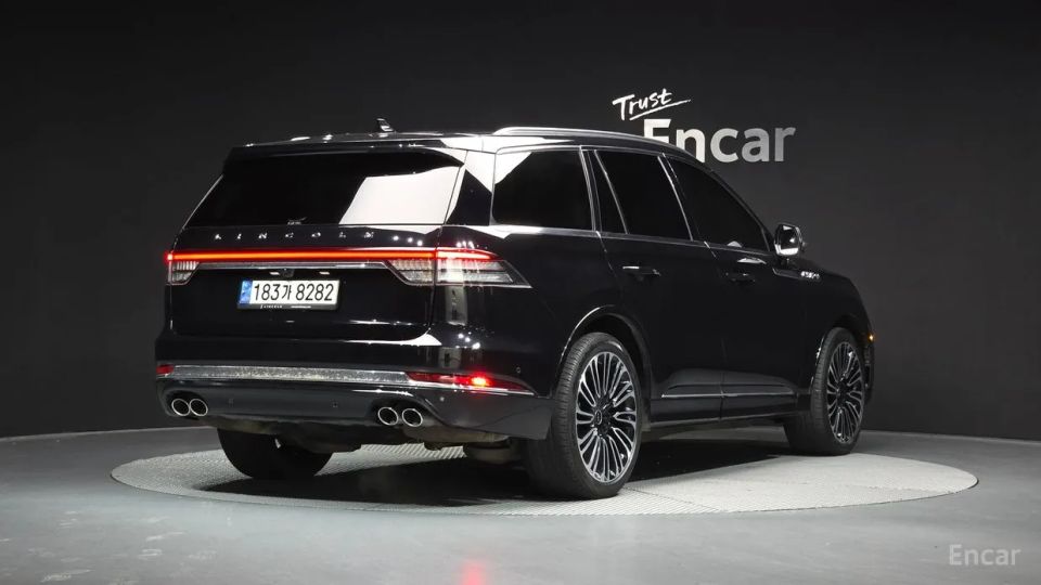 Lincoln Aviator