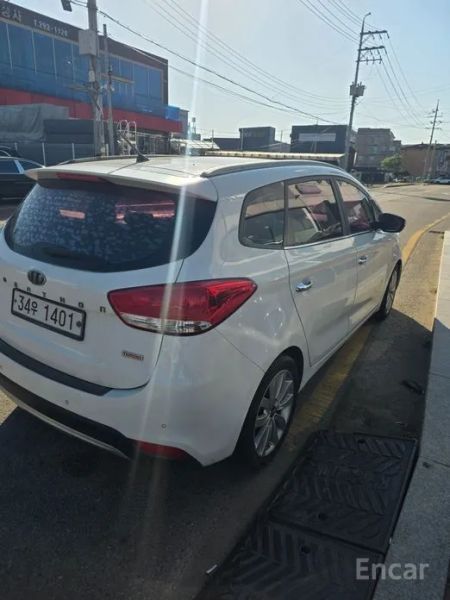 Kia Carens