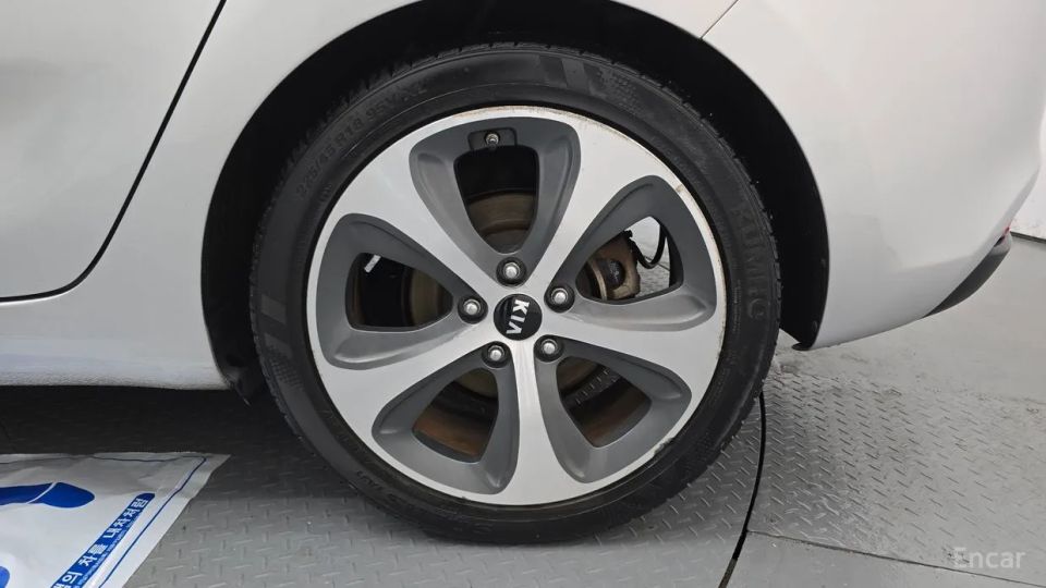 Kia Carens
