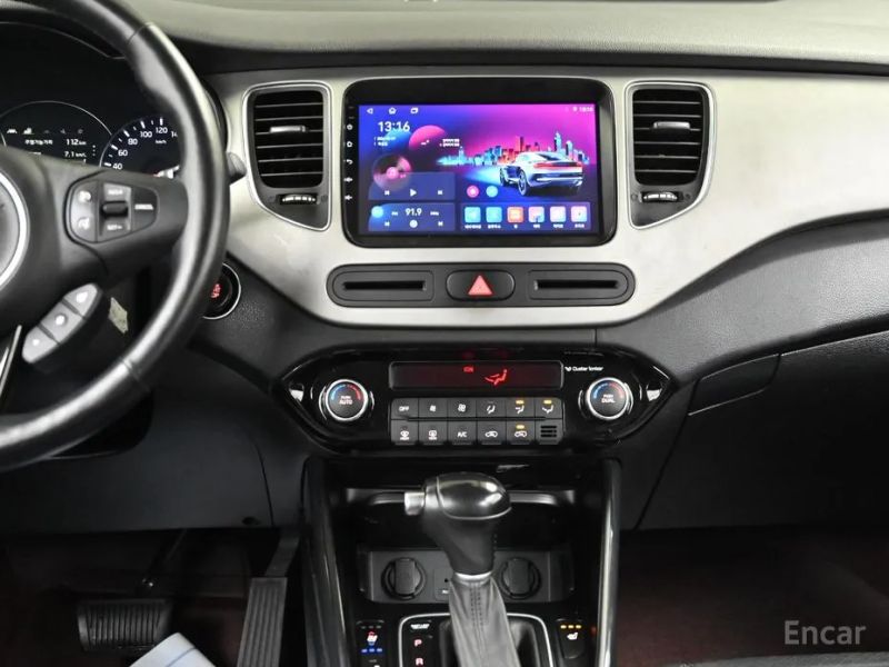 Kia Carens