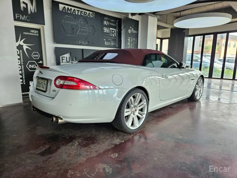 Jaguar XKR