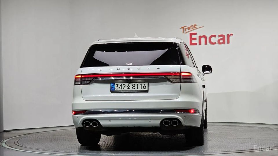Lincoln Aviator