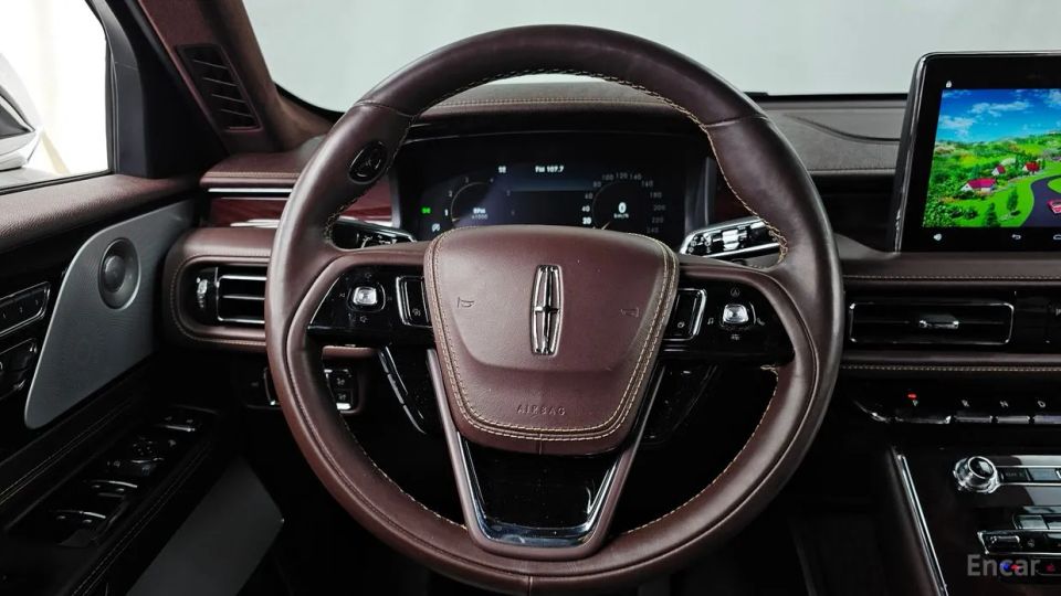 Lincoln Aviator