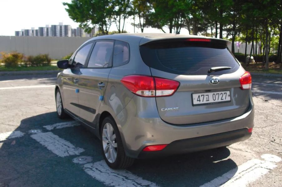 Kia Carens