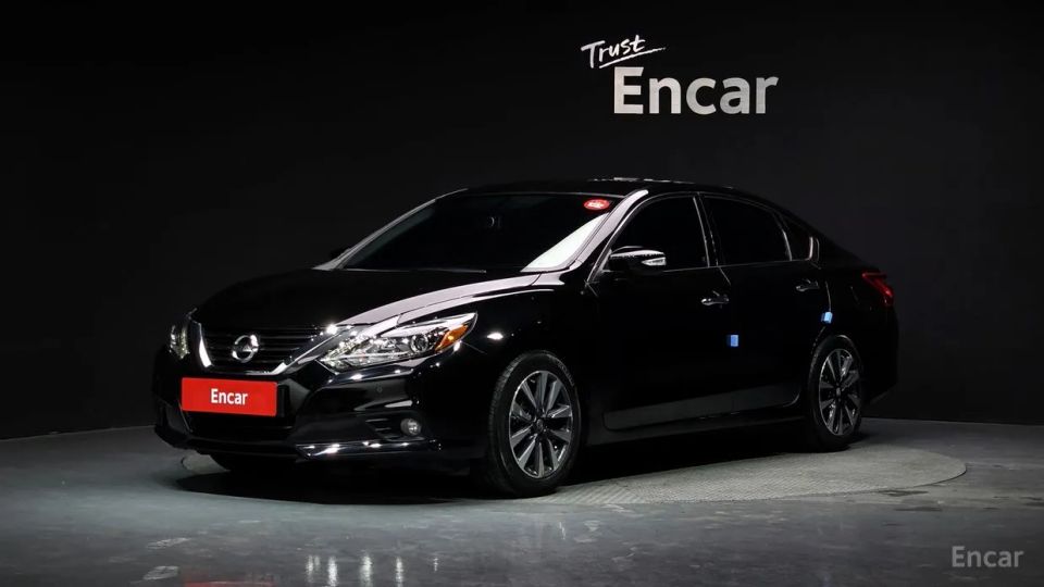 Nissan altima