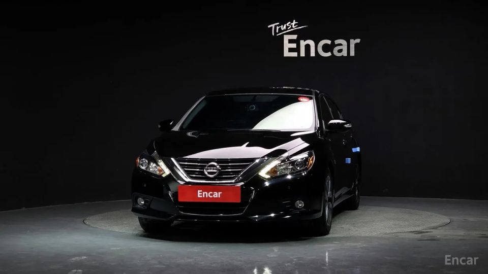 Nissan altima