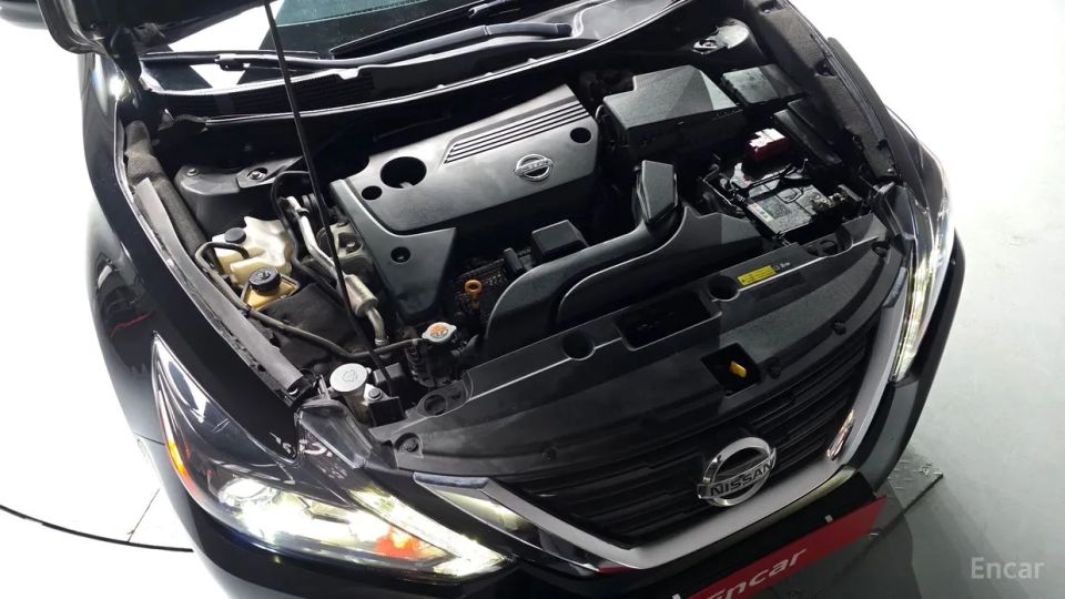 Nissan altima