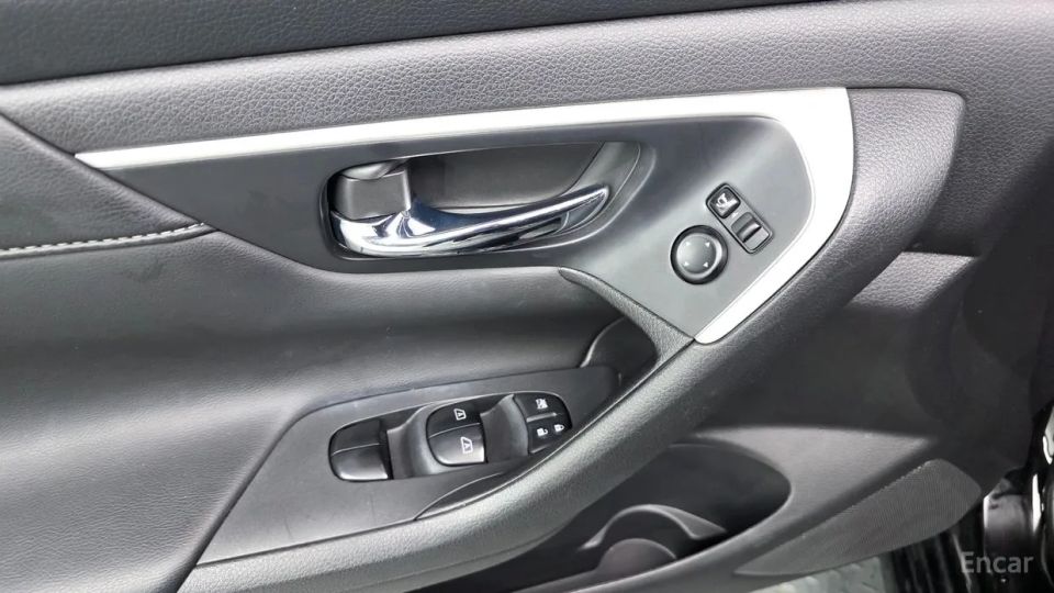 Nissan altima
