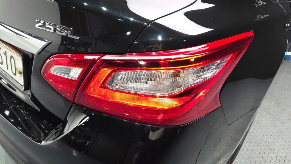 Nissan altima
