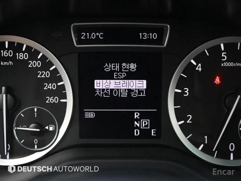 Infiniti Q30