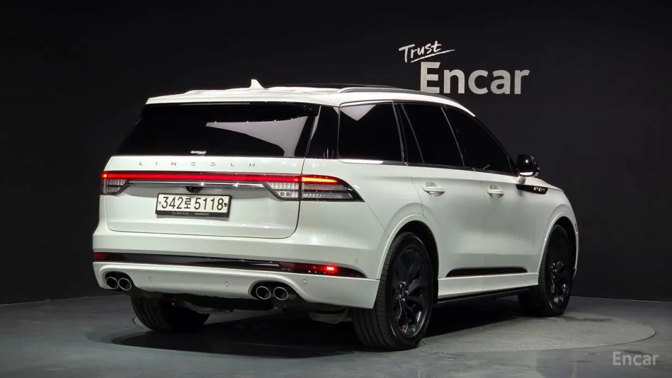 Lincoln Aviator