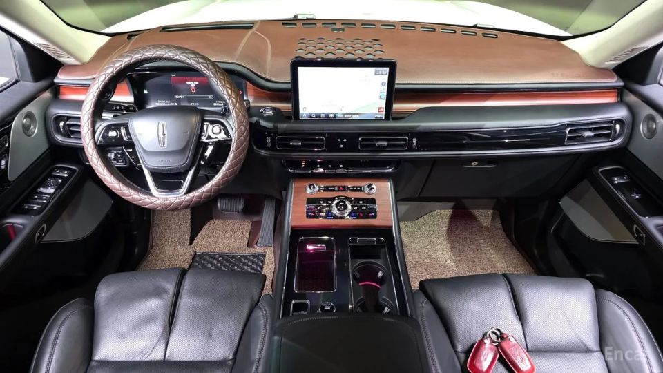 Lincoln Aviator