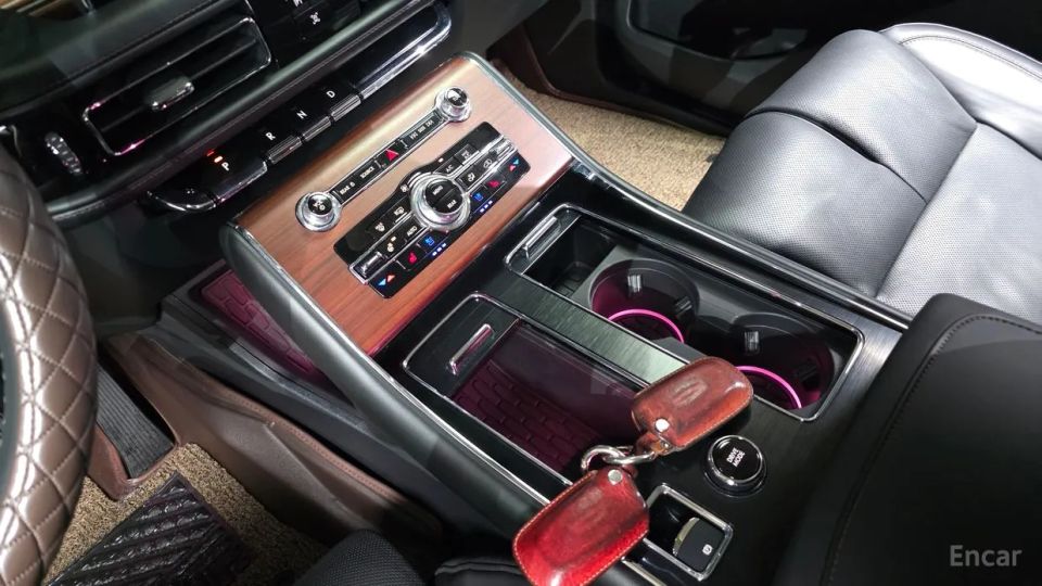 Lincoln Aviator