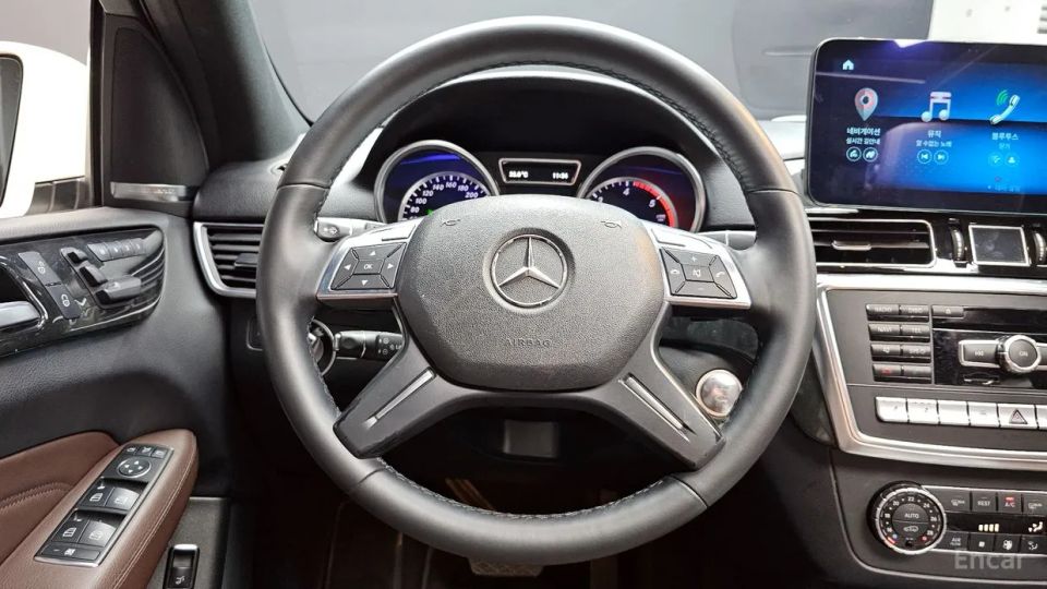 Mercedes-Benz M-class