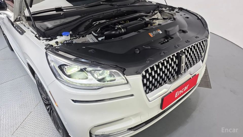Lincoln Aviator