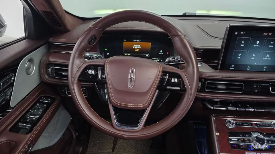 Lincoln Aviator