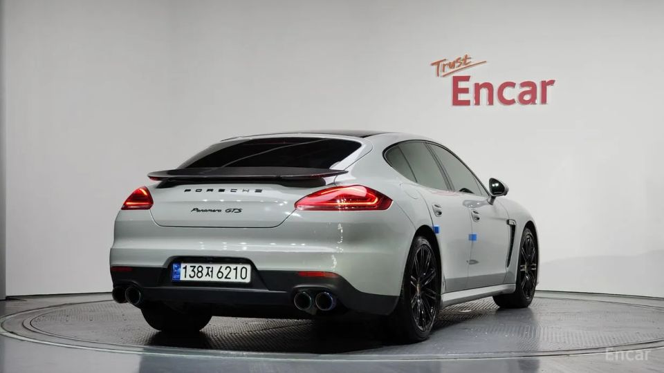 Porsche Panamera