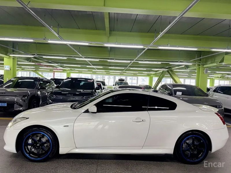 Infiniti G
