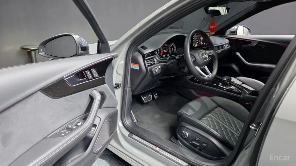 Audi S4