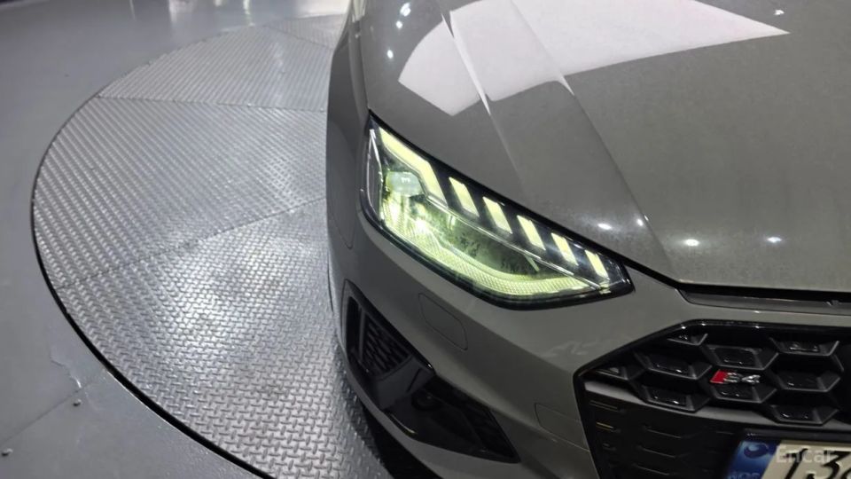 Audi S4