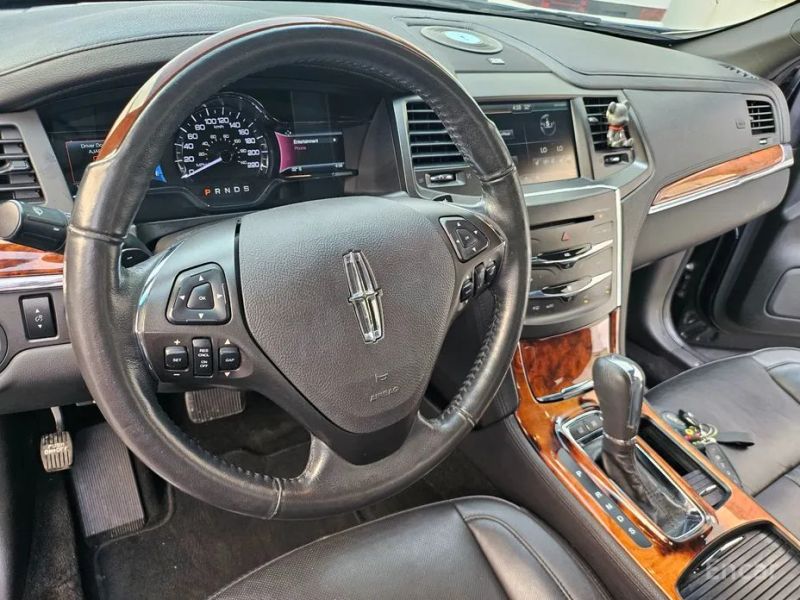 Lincoln MKS