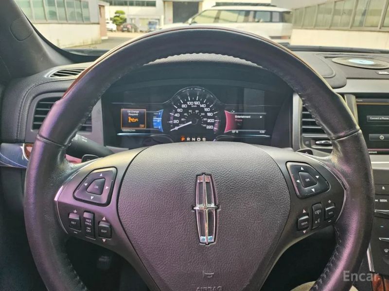 Lincoln MKS