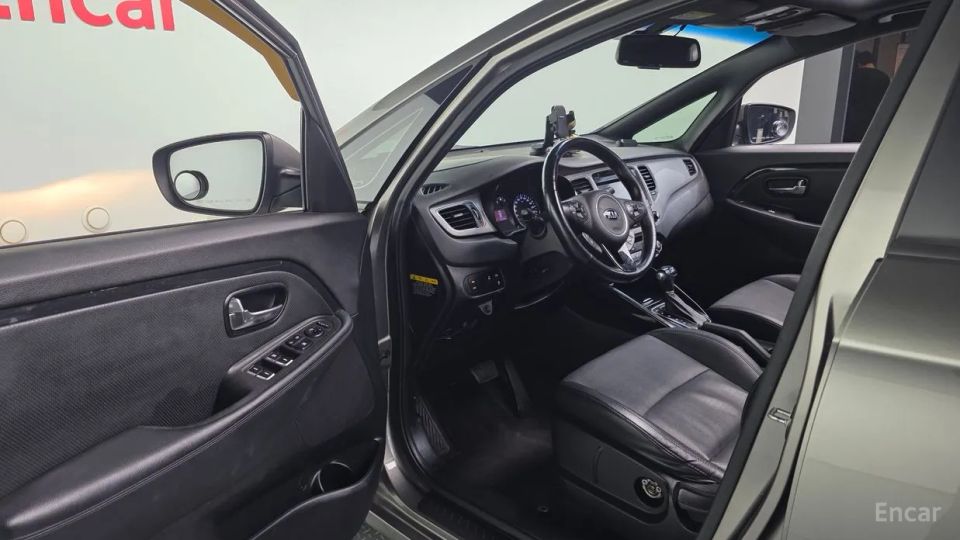 Kia Carens