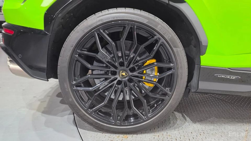 Lamborghini urus