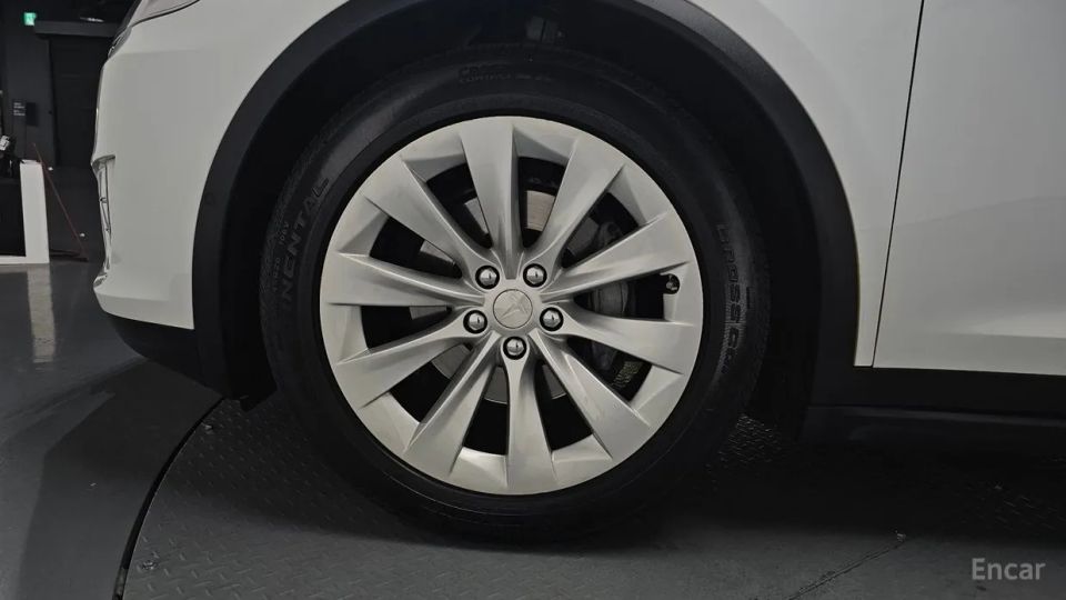 Tesla model-x