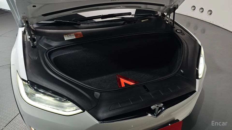 Tesla model-x