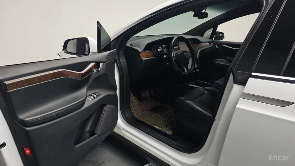 Tesla model-x