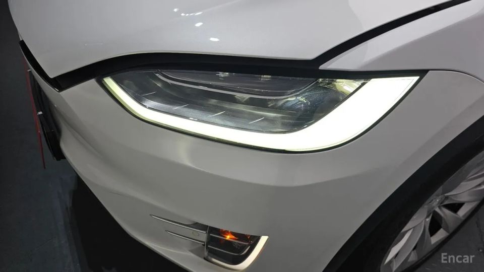 Tesla model-x